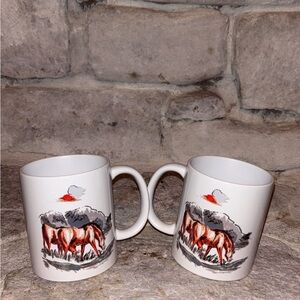 Wildlife Art Ceramic Mug Set - White and Red